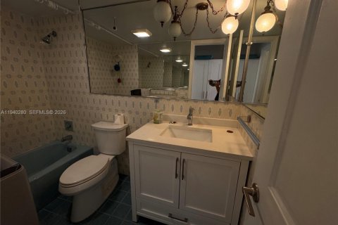 Condo in Boca Raton, Florida, 2 bedrooms № 1997228 - photo 3