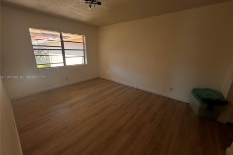 Condo in Boca Raton, Florida, 2 bedrooms № 1997228 - photo 2