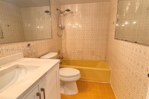 Condo in Boca Raton, Florida, 2 bedrooms № 1997228 - photo 10