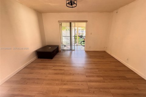 Condo in Boca Raton, Florida, 2 bedrooms № 1997228 - photo 13