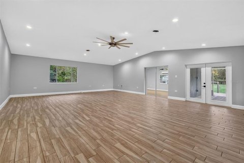 Купить виллу или дом в Юстис, Флорида 5 комнат, 167.97м2, № 2416235 - фото 18