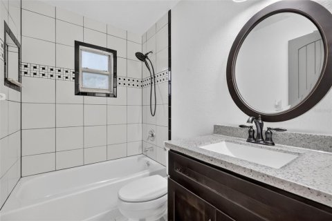 Купить виллу или дом в Юстис, Флорида 5 комнат, 167.97м2, № 2416235 - фото 26