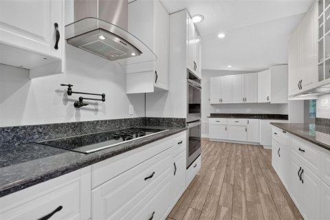 Купить виллу или дом в Юстис, Флорида 5 комнат, 167.97м2, № 2416235 - фото 14