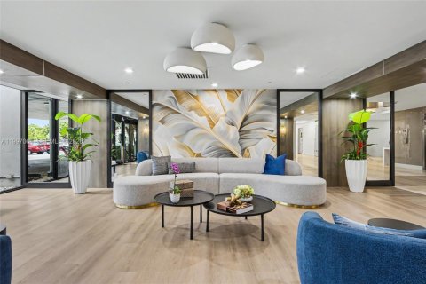 Condo in Hollywood, Florida, 1 bedroom  № 2063277 - photo 26