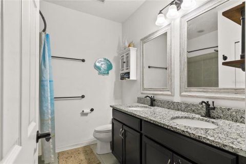 Townhouse in Clermont, Florida 4 bedrooms, 191.01 sq.m. № 1918280 - photo 26