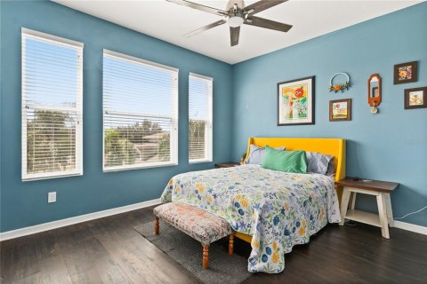 Townhouse in Clermont, Florida 4 bedrooms, 191.01 sq.m. № 1918280 - photo 18