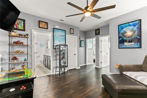 Townhouse in Clermont, Florida 4 bedrooms, 191.01 sq.m. № 1918280 - photo 24