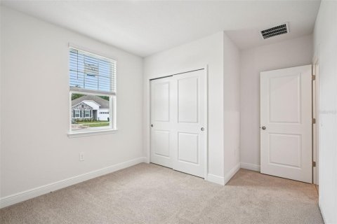 Casa en venta en Lady Lake, Florida, 4 dormitorios, 170.94 m2 № 2120017 - foto 16
