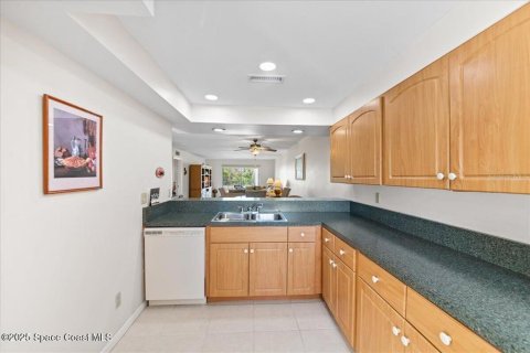 Condominio en venta en Indialantic, Florida, 2 dormitorios, 136.1 m2 № 2094033 - foto 5