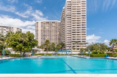 Copropriété à vendre à Hallandale Beach, Floride: 2 chambres, 130.06 m2 № 1955502 - photo 29