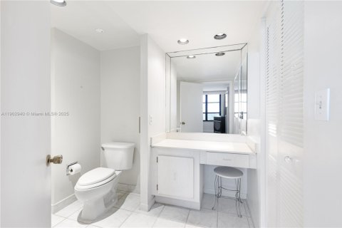 Copropriété à vendre à Hallandale Beach, Floride: 2 chambres, 130.06 m2 № 1955502 - photo 20