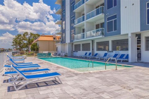 Condominio en alquiler en Clearwater, Florida, 3 dormitorios, 159.33 m2 № 1732547 - foto 11