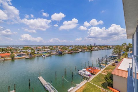 Condominio en alquiler en Clearwater, Florida, 3 dormitorios, 159.33 m2 № 1732547 - foto 15