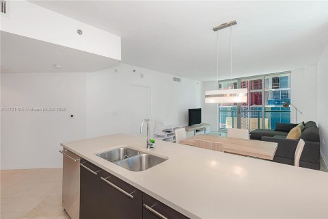 Купить кондоминиум в Майами, Флорида 2 спальни, 111.48м2, № 1474332 - фото 8