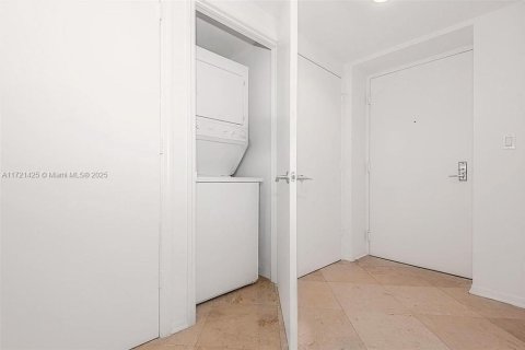 Купить кондоминиум в Майами, Флорида 2 спальни, 111.48м2, № 1474332 - фото 10