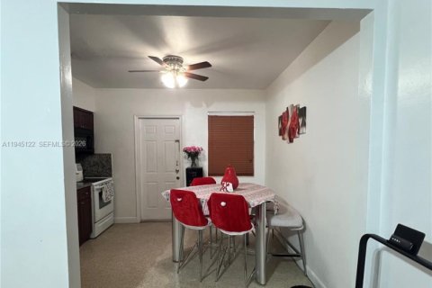 Купить коммерческую недвижимость в Хайалиа, Флорида 132.39м2, № 2002402 - фото 6