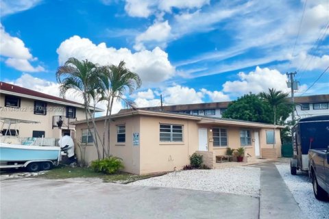 Купить коммерческую недвижимость в Хайалиа, Флорида 132.39м2, № 2002402 - фото 2