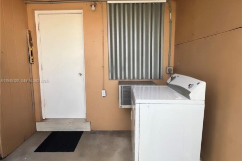 Купить коммерческую недвижимость в Хайалиа, Флорида 132.39м2, № 2002402 - фото 19