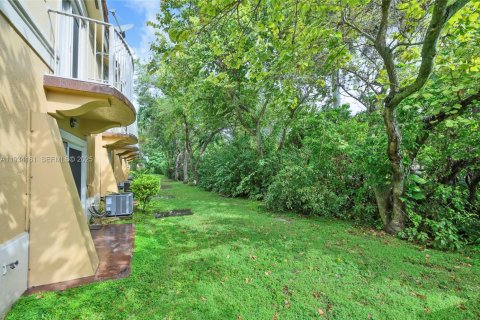 Снять в аренду таунхаус в Мирамар, Флорида 3 спальни, 136.57м2, № 1992433 - фото 23