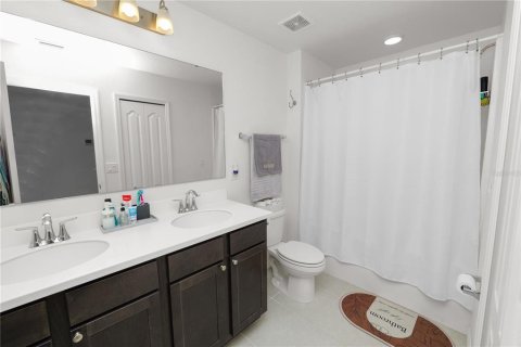Townhouse in Lakeland, Florida 3 bedrooms, 151.71 sq.m. № 1650749 - photo 22