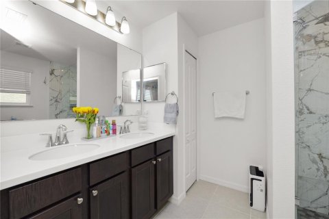 Townhouse in Lakeland, Florida 3 bedrooms, 151.71 sq.m. № 1650749 - photo 14