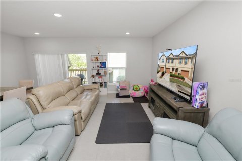 Townhouse in Lakeland, Florida 3 bedrooms, 151.71 sq.m. № 1650749 - photo 10