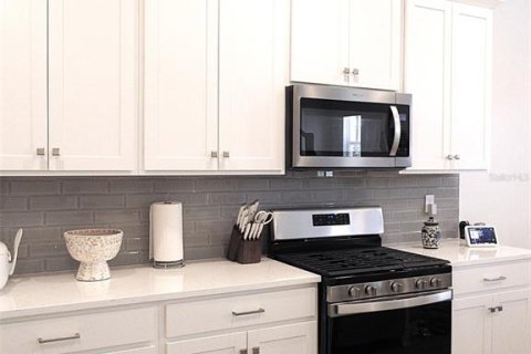Adosado en alquiler en Kissimmee, Florida, 3 dormitorios, 152.17 m2 № 1866632 - foto 12