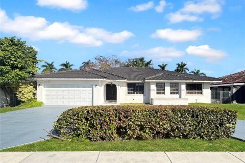 Villa ou maison à vendre à Miami, Floride: 4 chambres, 191.19 m2 № 1936042 - photo 1