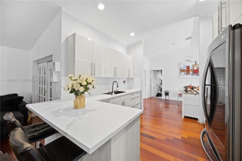 Casa en venta en Palm Beach, Florida, 4 dormitorios, 251.02 m2 № 2010732 - foto 9