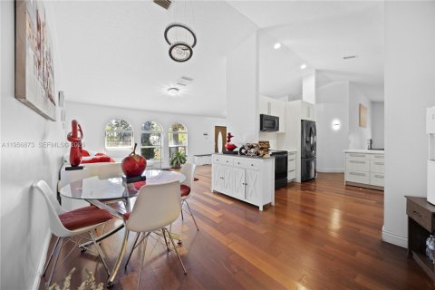 Casa en Palm Beach, Florida 4 dormitorios, 251.02 m2 № 2010732