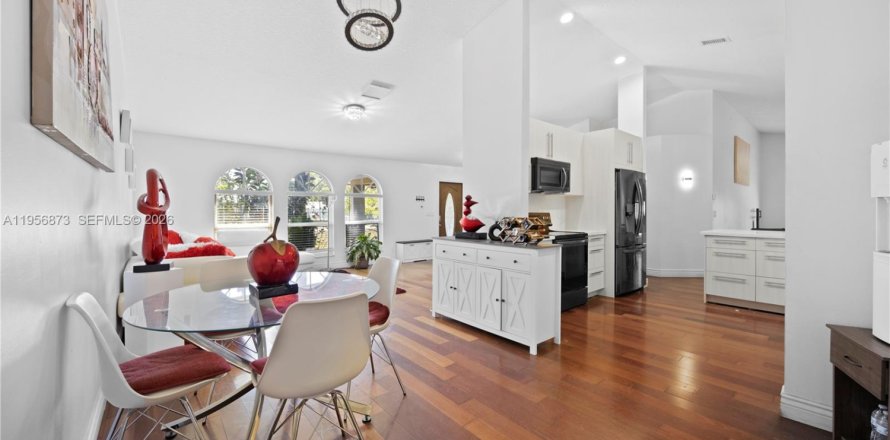 Casa en Palm Beach, Florida 4 dormitorios, 251.02 m2 № 2010732