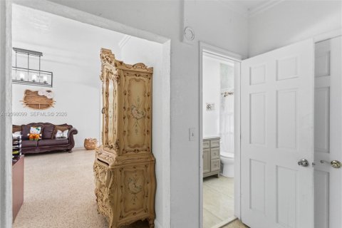 Casa en venta en Homestead, Florida, 3 dormitorios, 264.21 m2 № 2401457 - foto 16