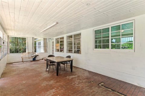 Casa en venta en Homestead, Florida, 3 dormitorios, 264.21 m2 № 2401457 - foto 24