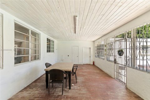 Casa en venta en Homestead, Florida, 3 dormitorios, 264.21 m2 № 2401457 - foto 21