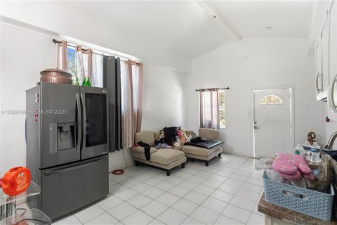 Casa en venta en Homestead, Florida, 3 dormitorios, 264.21 m2 № 2401457 - foto 30