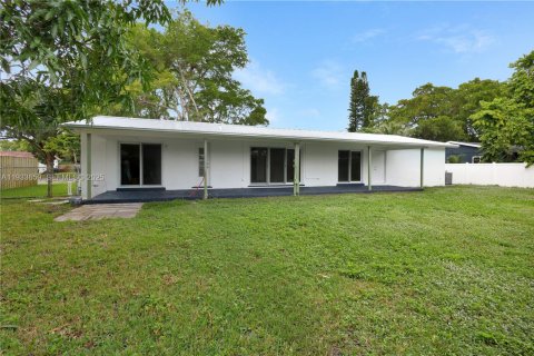 Купить виллу или дом в Плантация, Флорида 3 спальни, 144.37м2, № 1991467 - фото 26