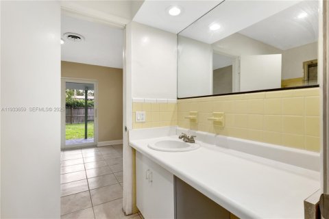 Купить виллу или дом в Плантация, Флорида 3 спальни, 144.37м2, № 1991467 - фото 19