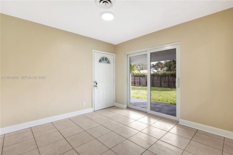 Купить виллу или дом в Плантация, Флорида 3 спальни, 144.37м2, № 1991467 - фото 14