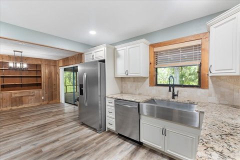 House in Steinhatchee, Florida 2 bedrooms, 147.71 sq.m. № 1801346 - photo 8