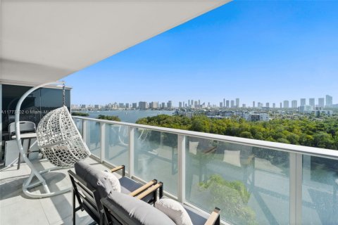 Condo in North Miami Beach, Florida, 2 bedrooms  № 1738234 - photo 18