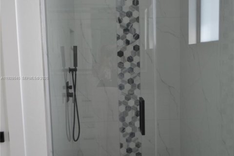 Villa ou maison à vendre à Lehigh Acres, Floride: 3 chambres № 1987026 - photo 11