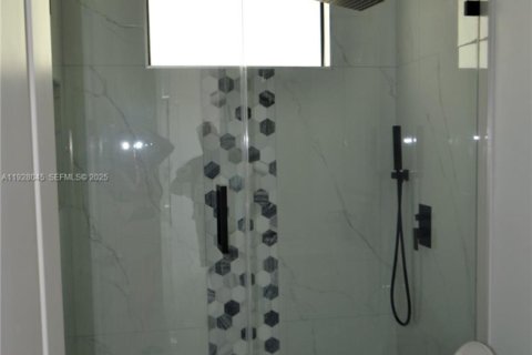 Villa ou maison à vendre à Lehigh Acres, Floride: 3 chambres № 1987026 - photo 12