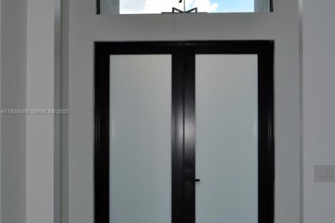 Villa ou maison à vendre à Lehigh Acres, Floride: 3 chambres № 1987026 - photo 5