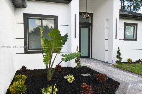 Villa ou maison à vendre à Lehigh Acres, Floride: 3 chambres № 1987026 - photo 4