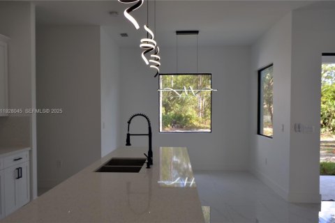 Villa ou maison à vendre à Lehigh Acres, Floride: 3 chambres № 1987026 - photo 8