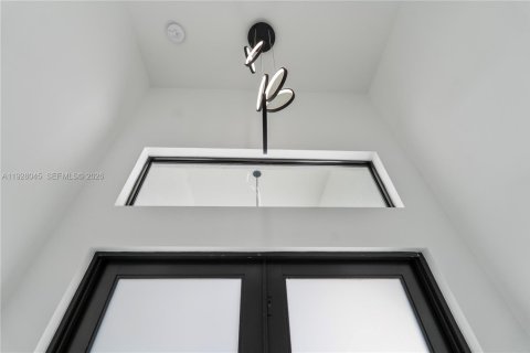 Casa en venta en Lehigh Acres, Florida, 3 dormitorios № 1987026 - foto 21