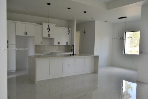 Villa ou maison à vendre à Lehigh Acres, Floride: 3 chambres № 1987026 - photo 7