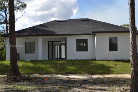 Villa ou maison à vendre à Lehigh Acres, Floride: 3 chambres № 1987026 - photo 17