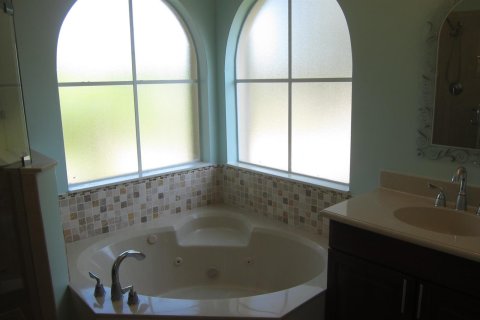 House in West Palm Beach, Florida 4 bedrooms, 244.33 sq.m. № 2188079 - photo 19