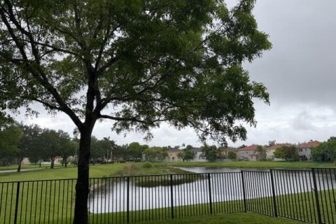 House in West Palm Beach, Florida 4 bedrooms, 244.33 sq.m. № 2188079 - photo 4